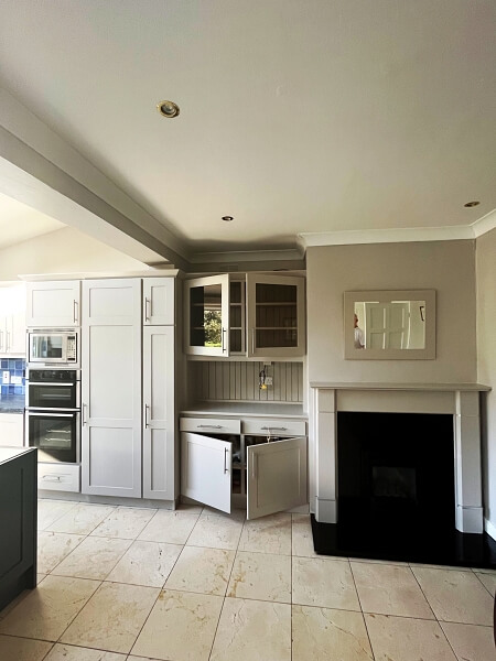 Example-of-oak-kitchen-cabinets-after-being-hand-painted-by-Impressions-Painting-and-Decorating