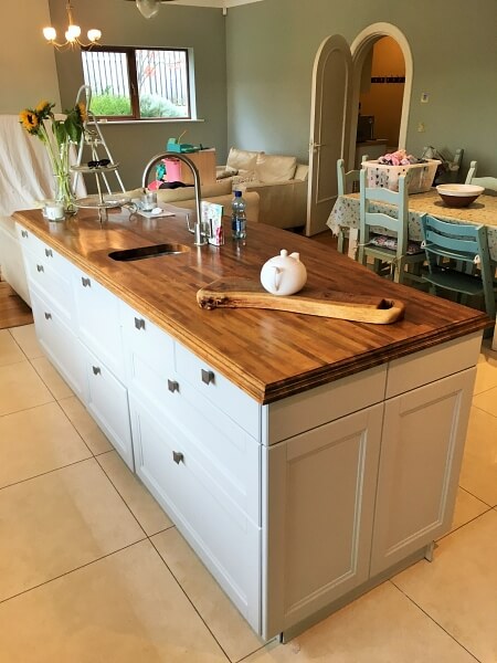 Hand-painted-kitchen-island-painters-in-Kilmacanogue-Impressions-Painters-and-Decorators